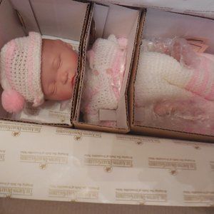 Ashton Drake , Beautiful New Born, 1st Issue in The Miracle of Life Collection